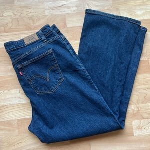 Levi’s 515 Bootcut Plus Size 20 with 29” inseam Medium Denim Jeans